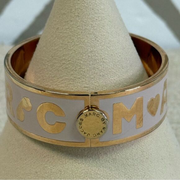 Marc Jacobs Rose Gold & Pink Hinged Bracelet - Picture 2 of 4